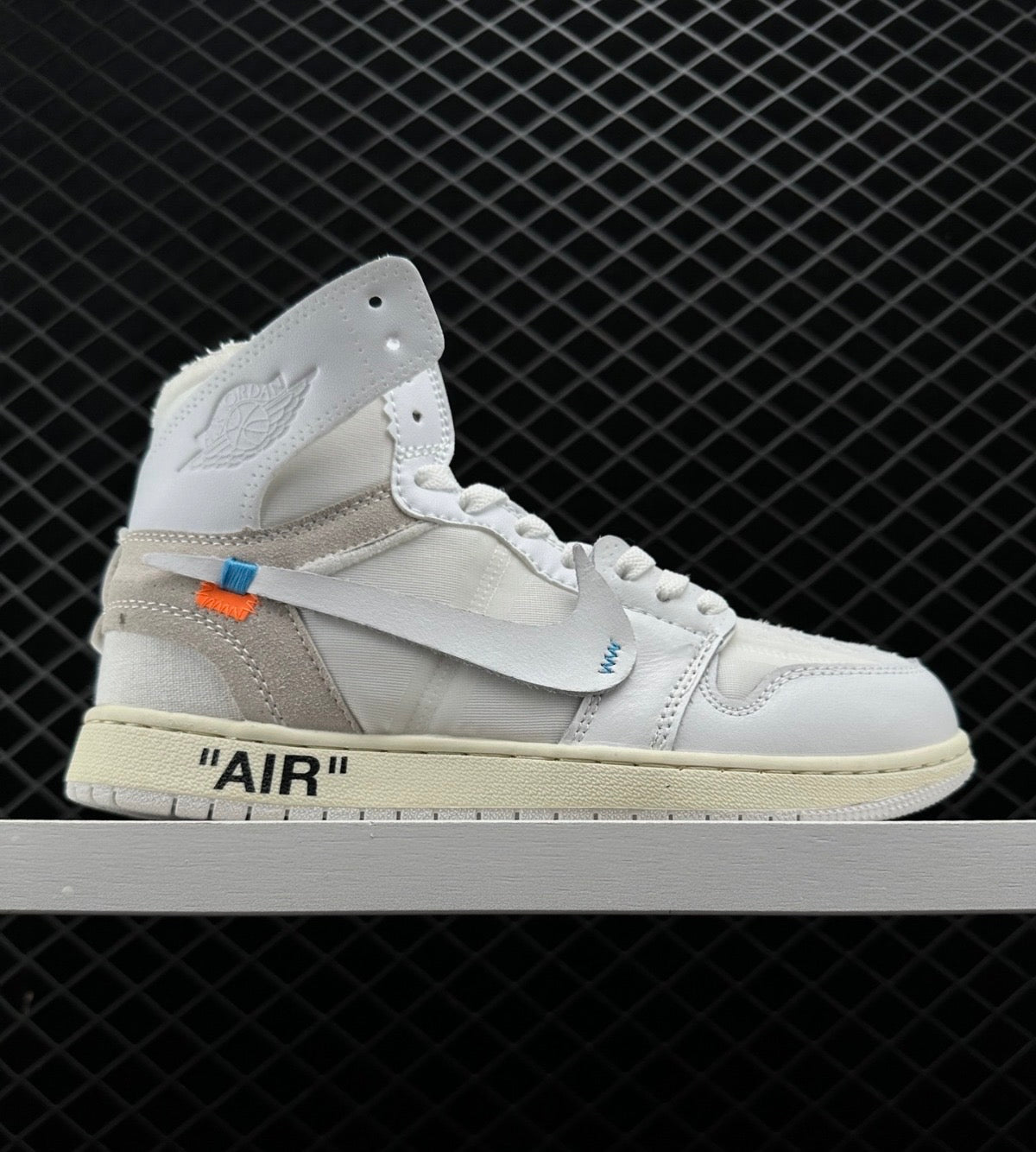 Nike Air Jordan 1 High vs Off White Chicago