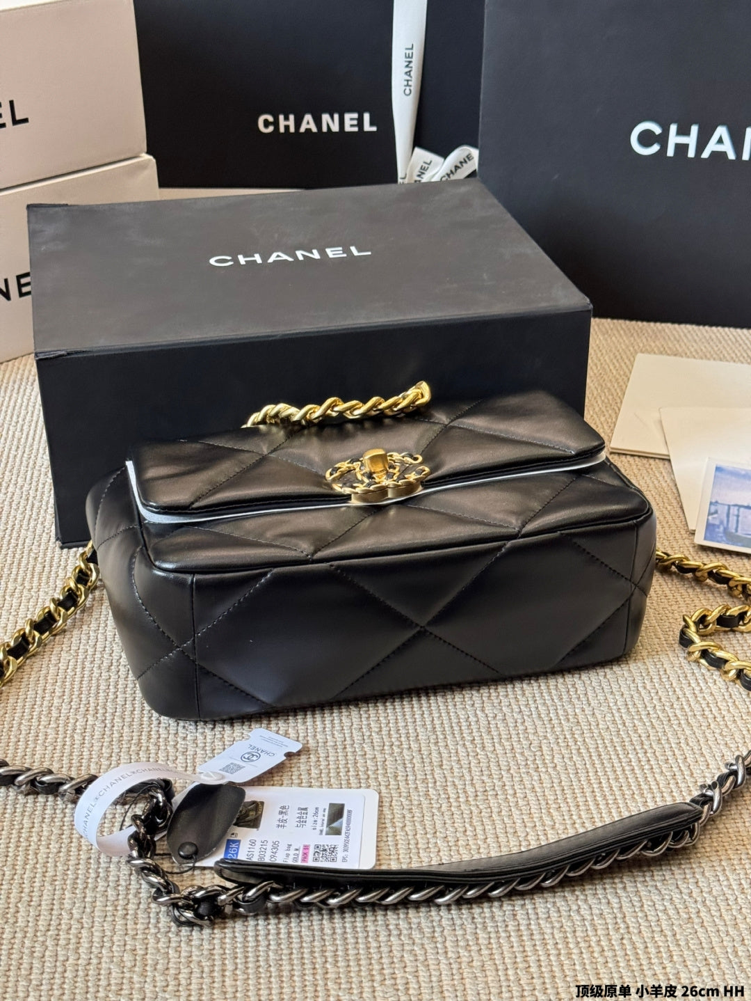 Bolsa CHANEL 19