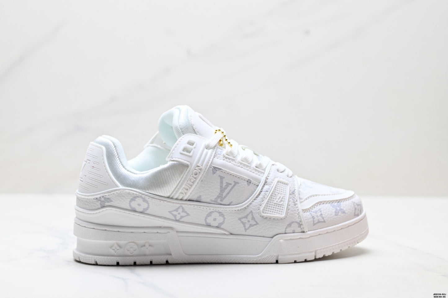 LV Trainer White Monochrome