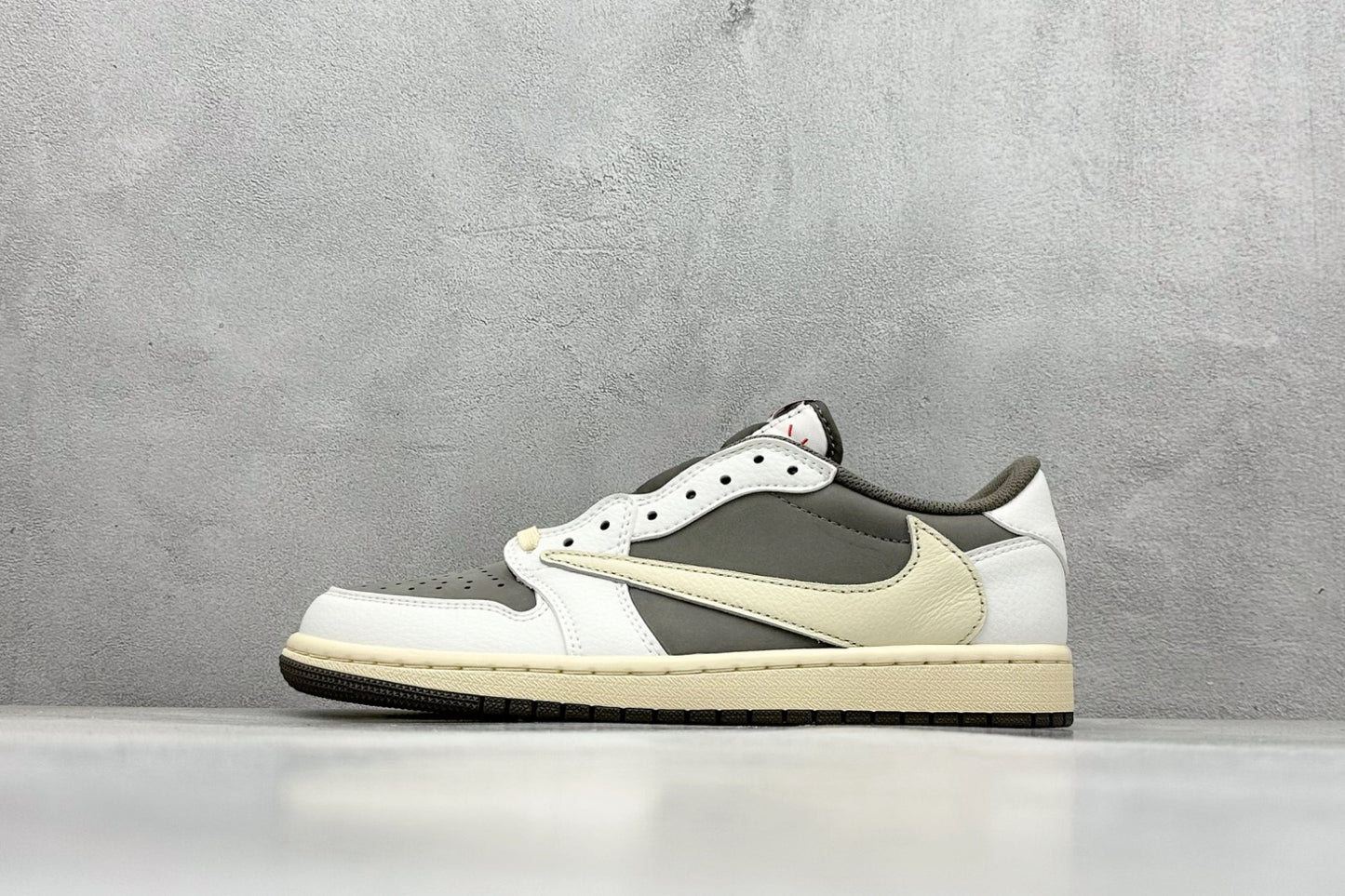 Travis Scott x Air Jordan 1 Low