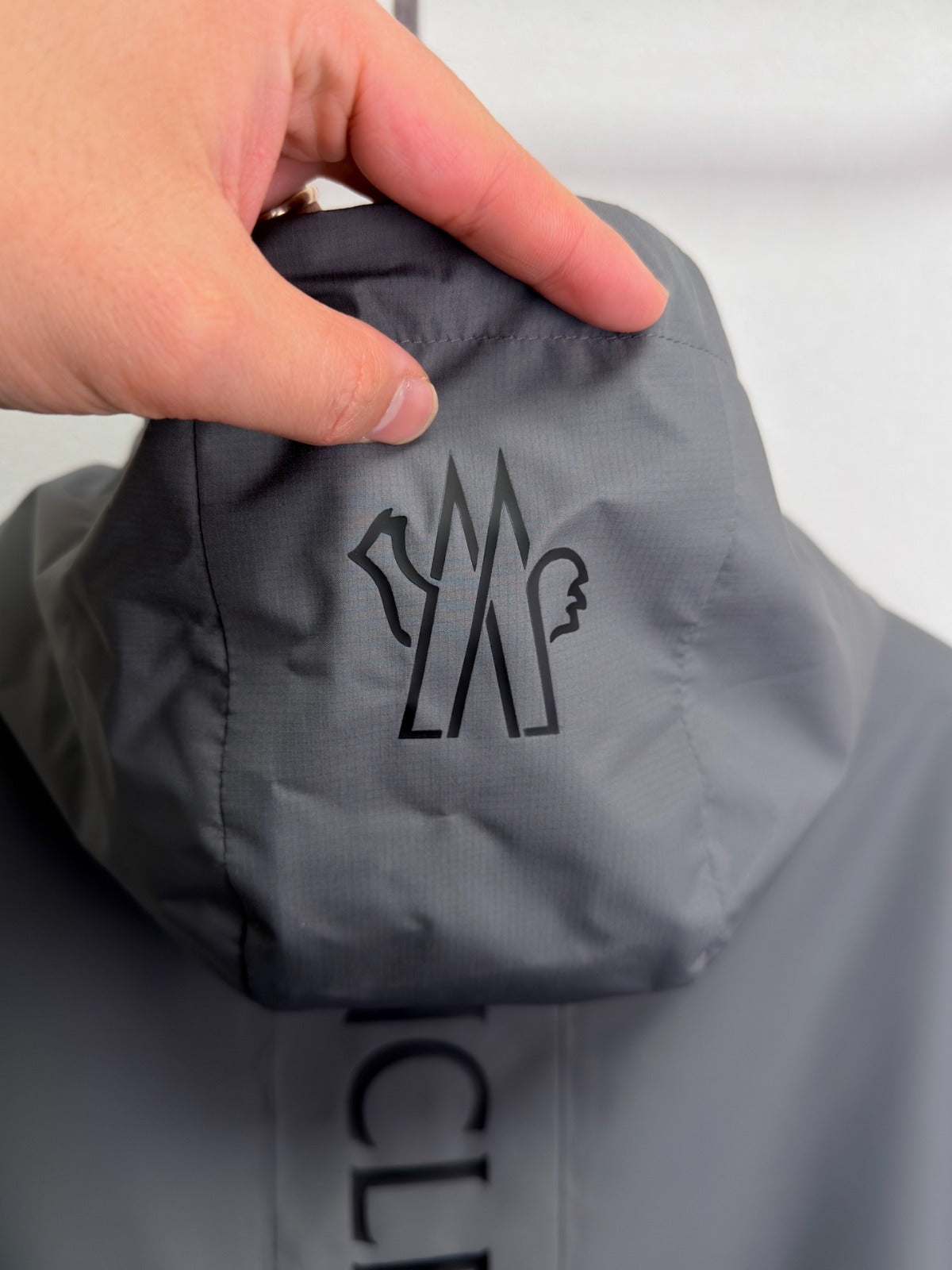 Casaco corta vento Moncler Graneroq