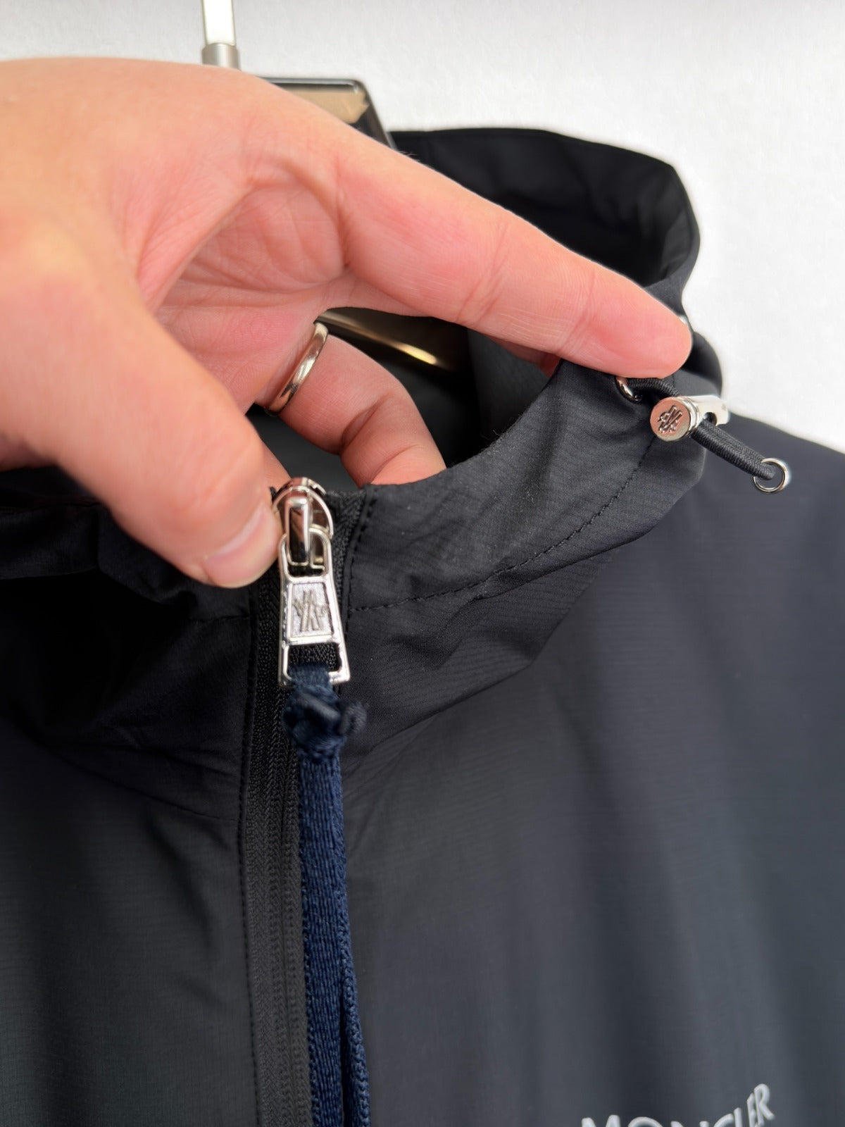 Casaco corta vento Moncler Graneroq
