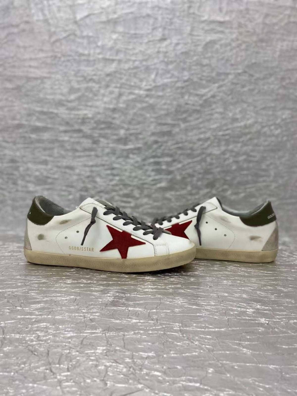 Golden Goose Super-Star