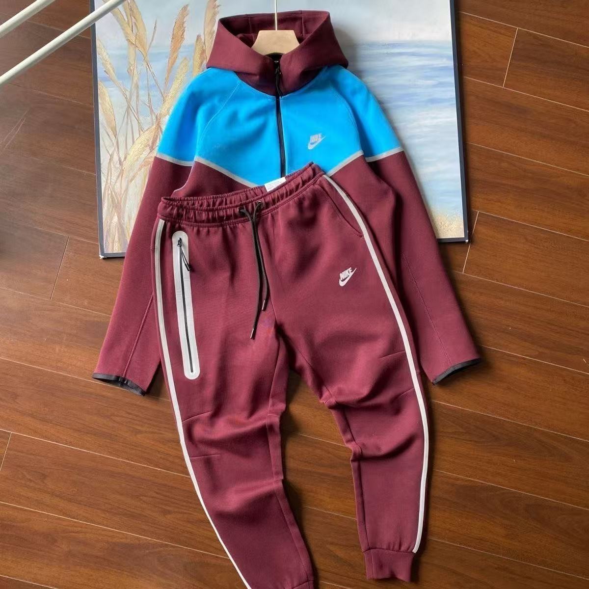 Nike Tech