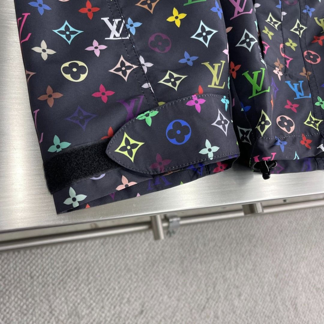 Casaco corta-vento com capuz LV Louis Vuitton Monogram