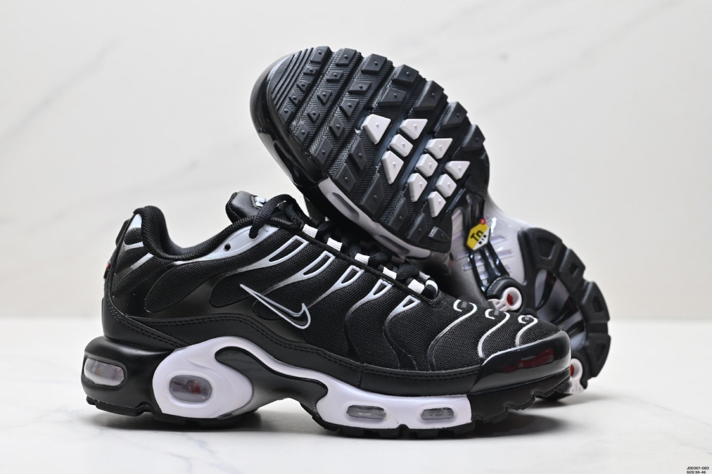 Nike Air Max Plus TN - VENOM V2
