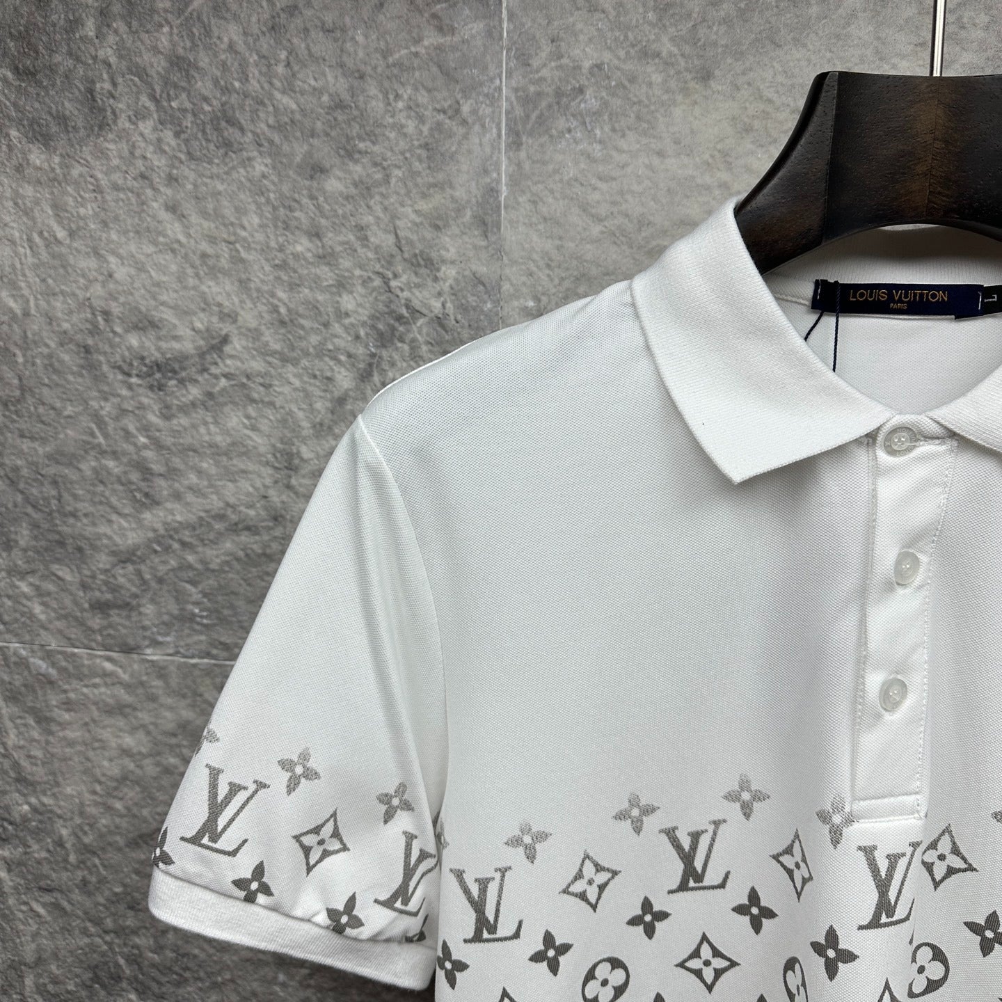Polo LV Louis Vuitton monograma estampado gradiente
