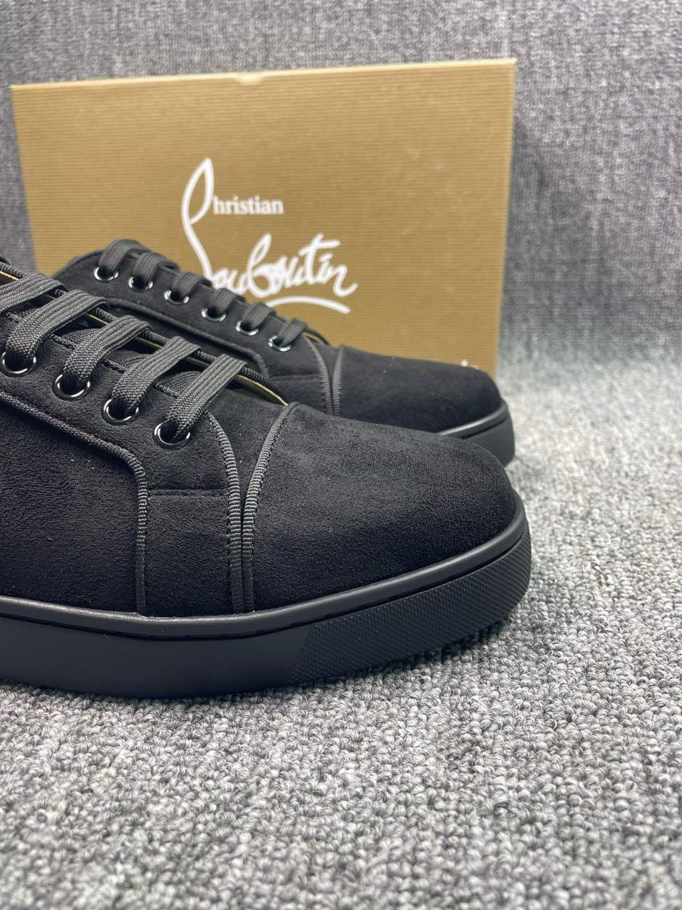 Christian Louboutin, Louis Junior