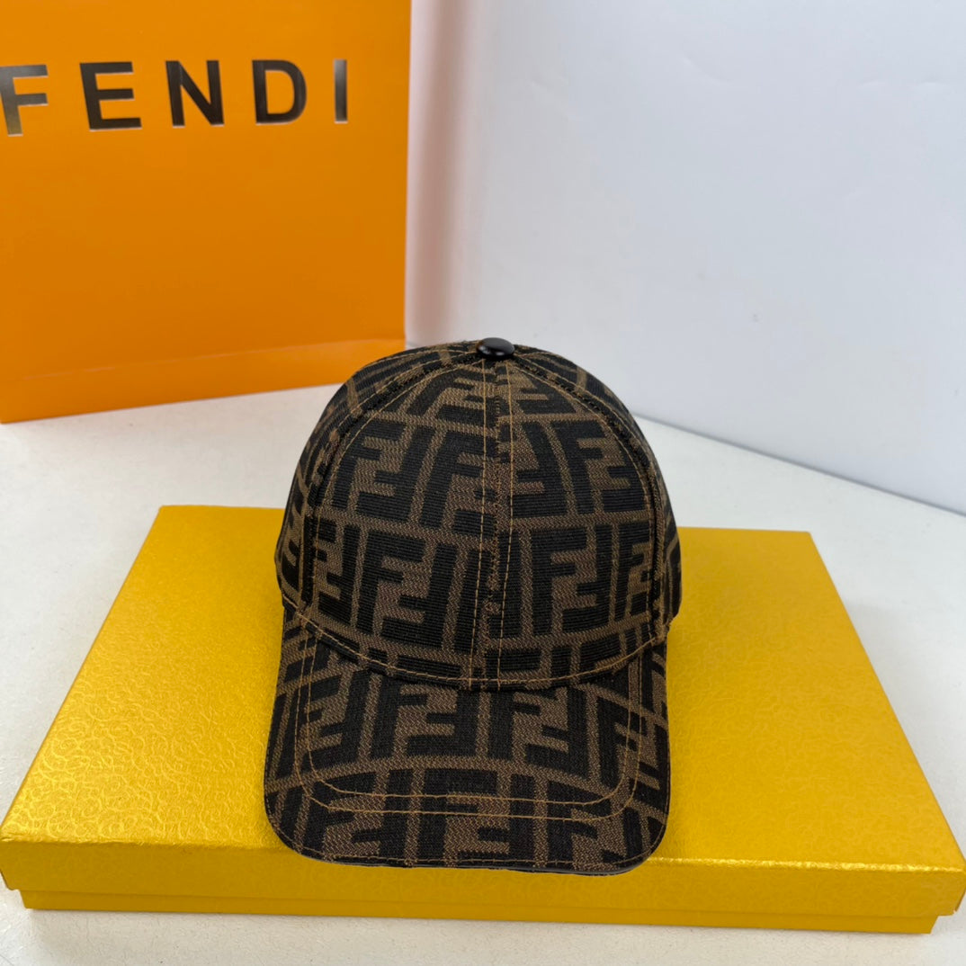 Boné Fendi