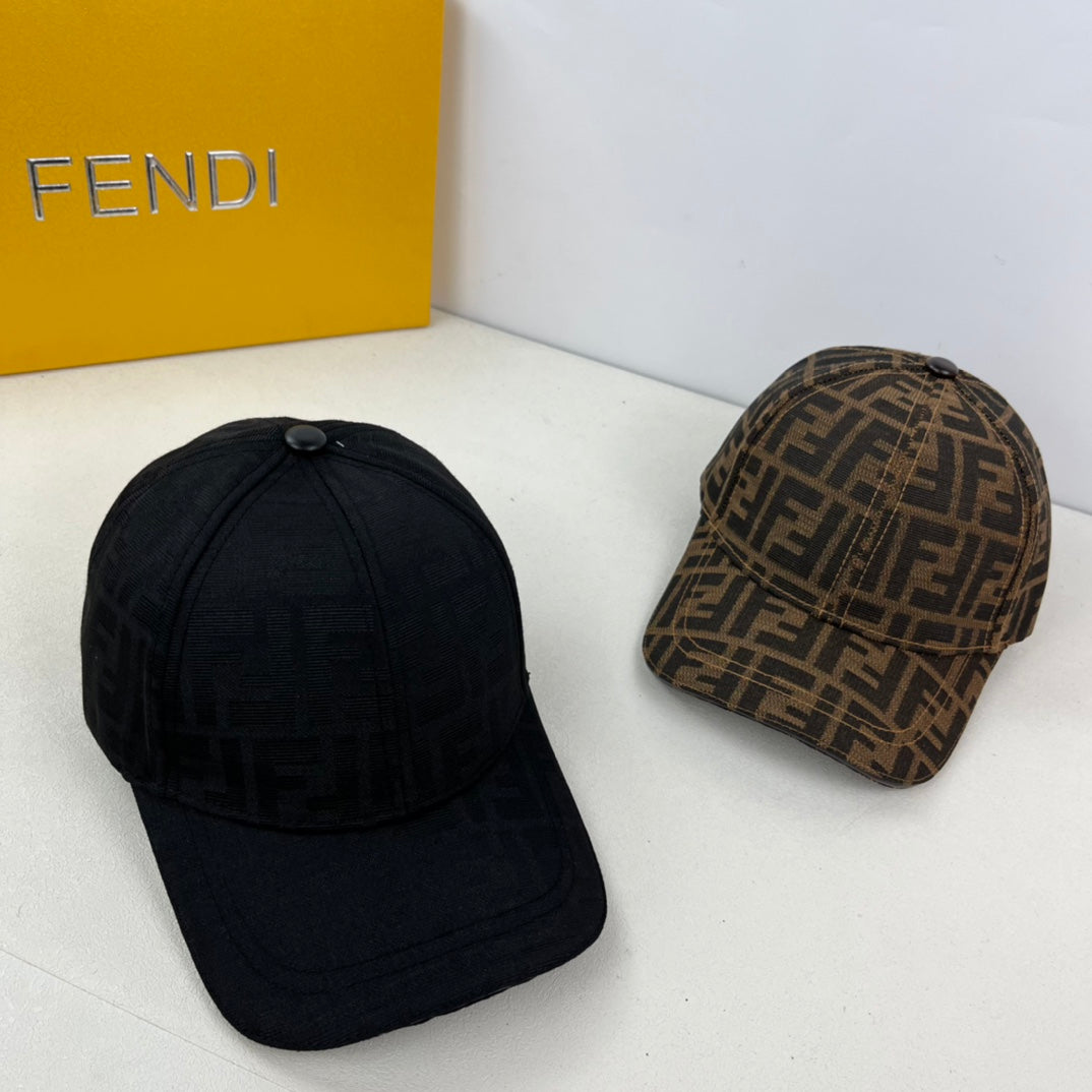 Boné Fendi