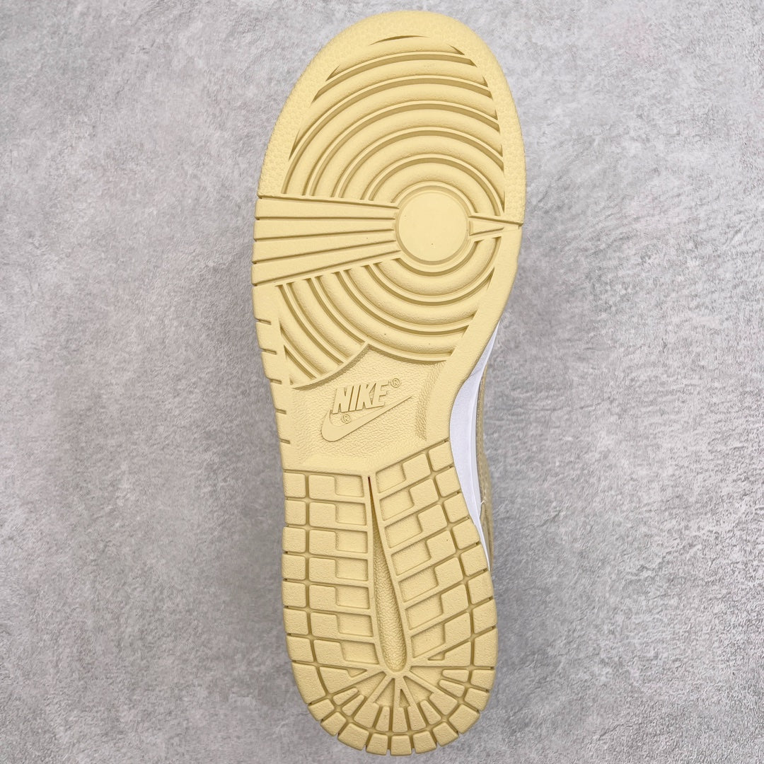 Nike Dunk Low Team Gold