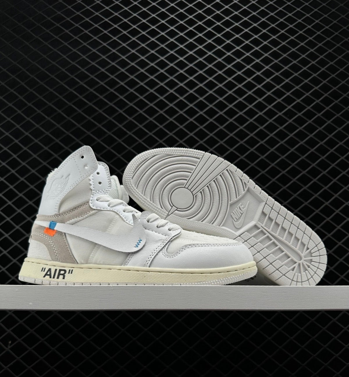 Nike Air Jordan 1 High vs Off White Chicago