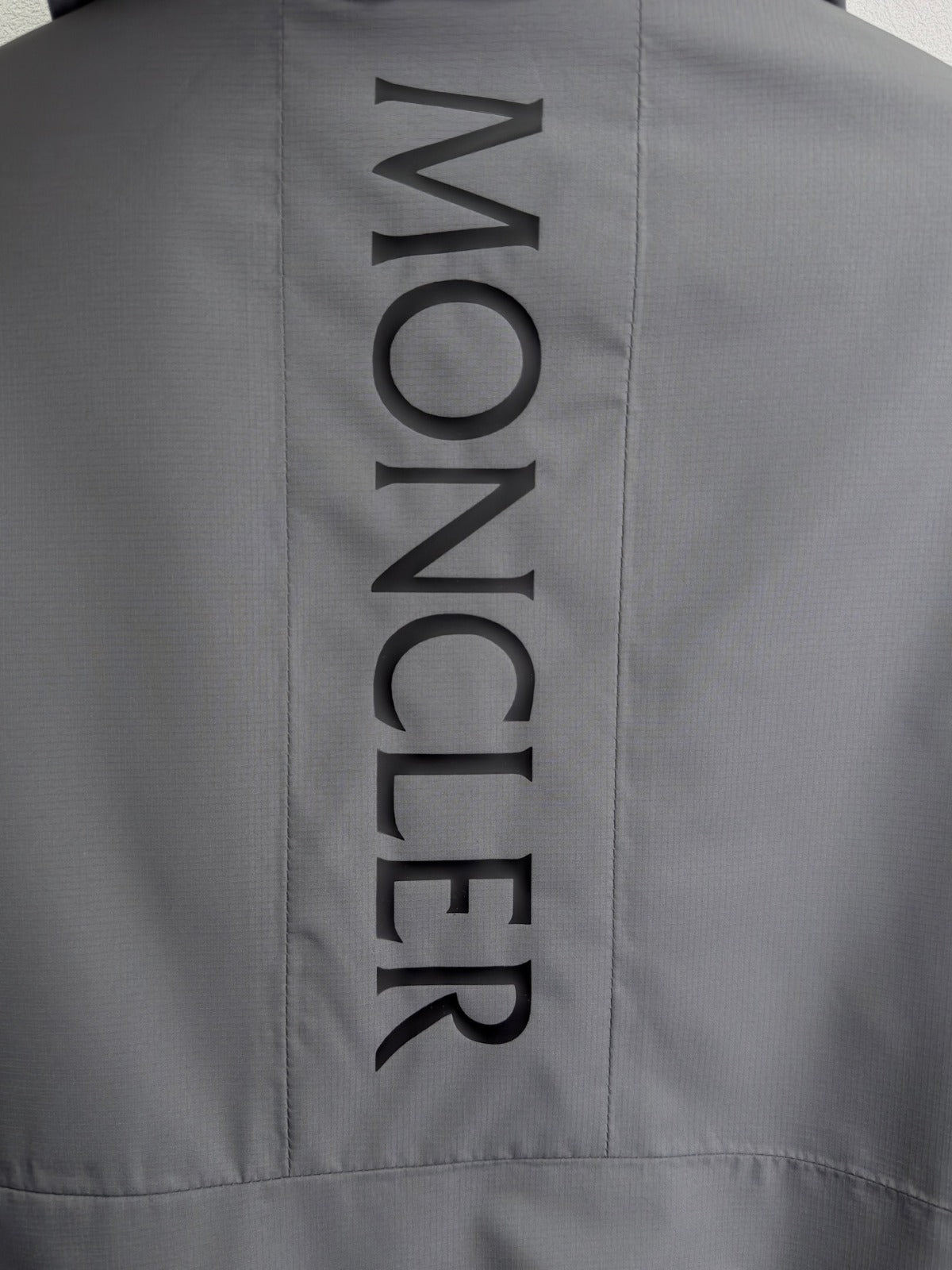 Casaco corta vento Moncler Graneroq