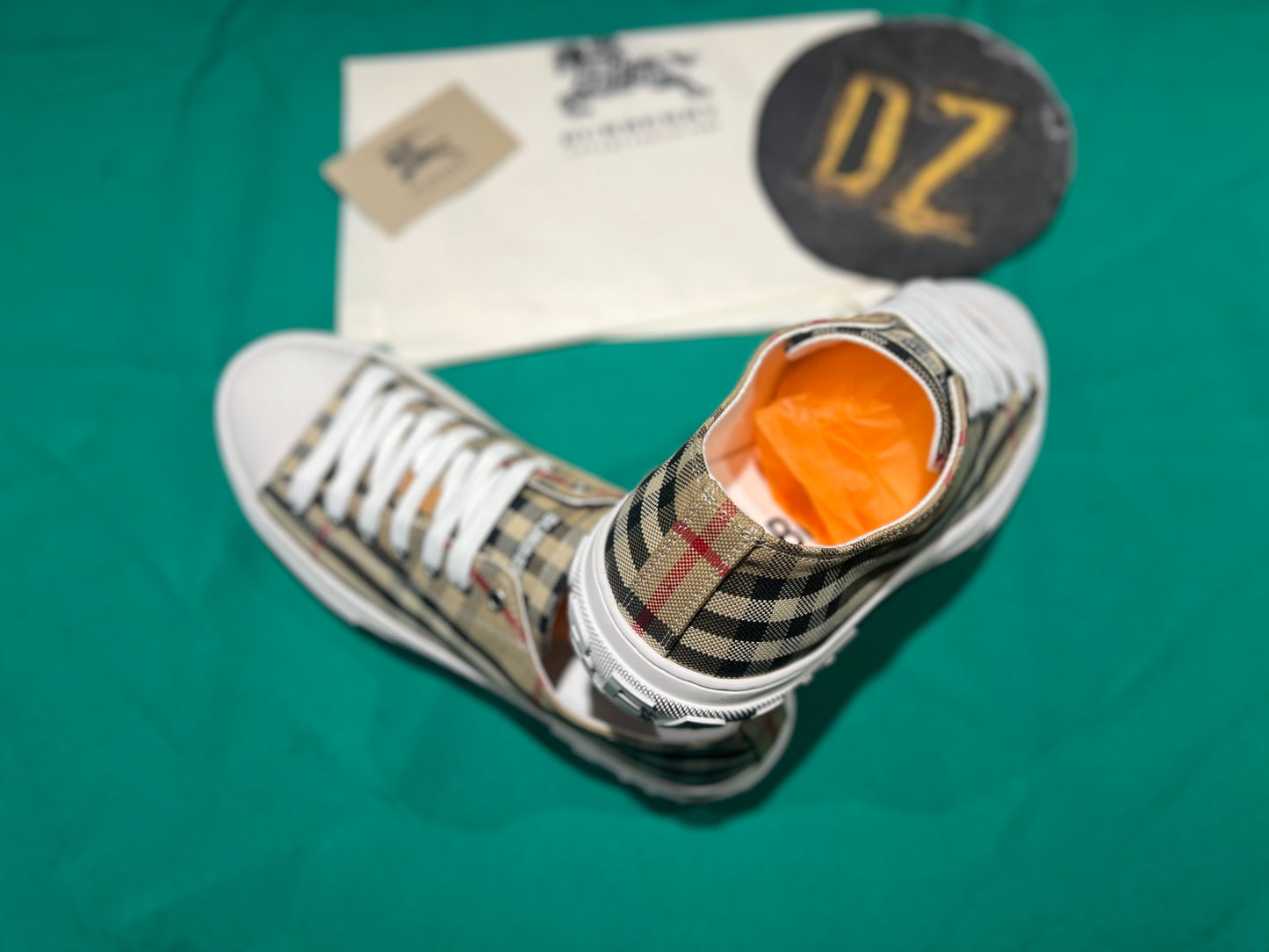 PROMOÇÃO Burberry Vintage Check tam.39