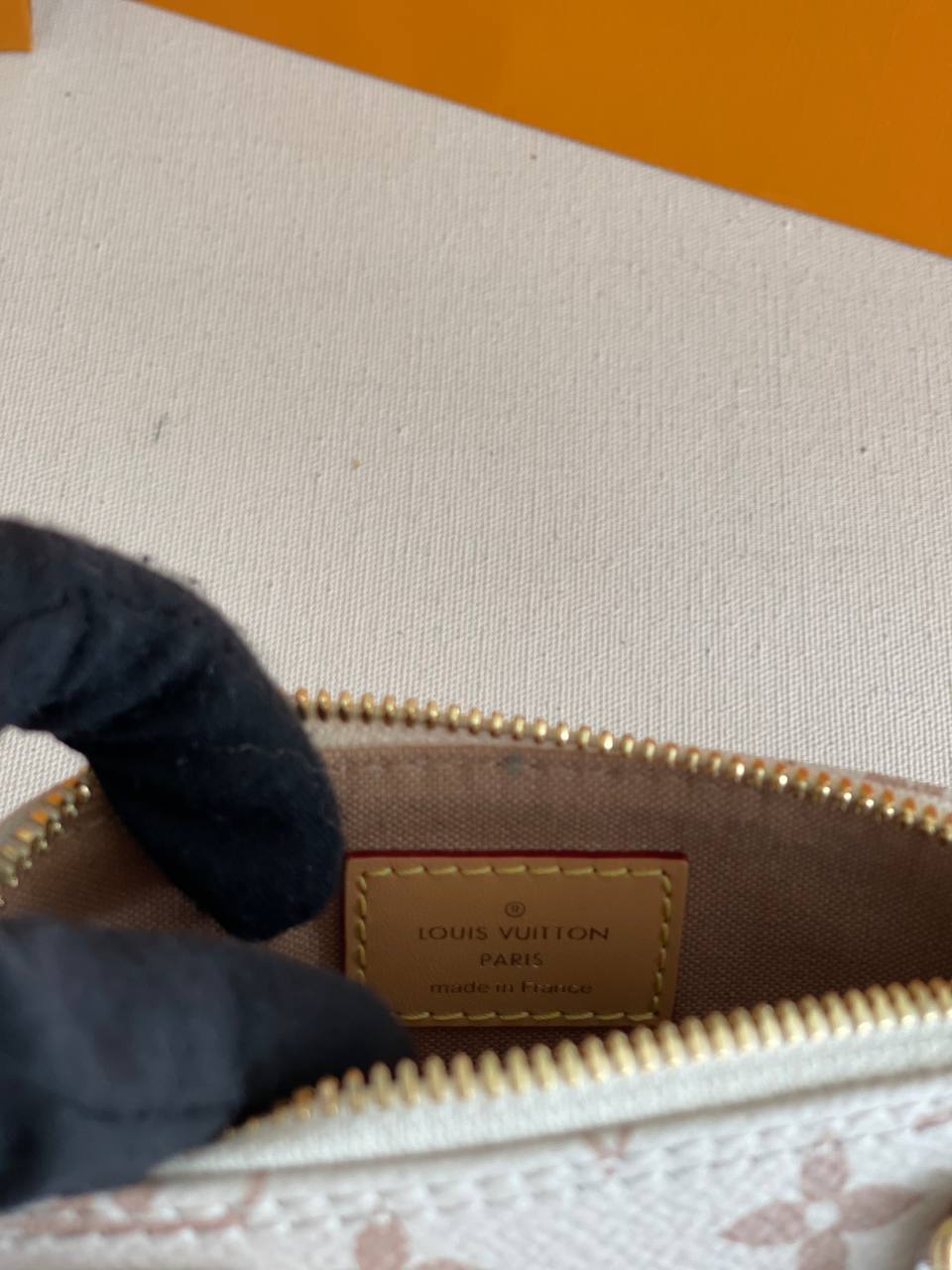 Bolsa LV