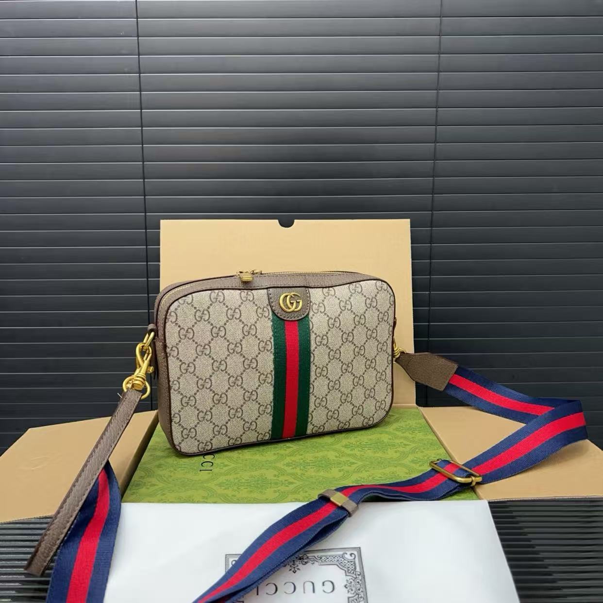 Gucci Messenger Bag