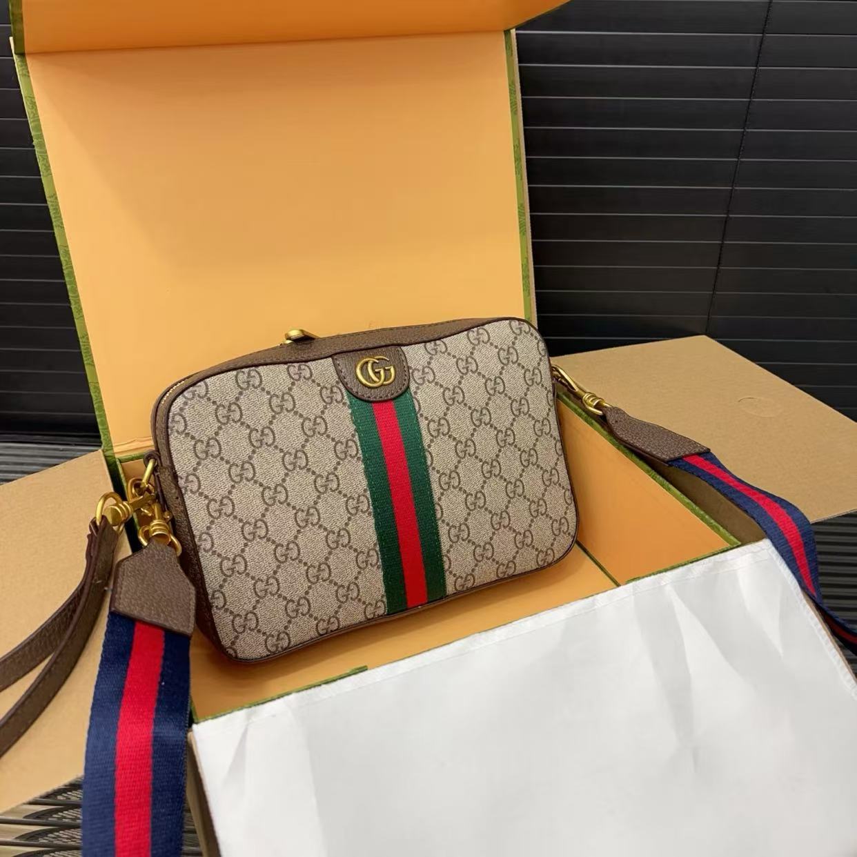 Gucci Messenger Bag
