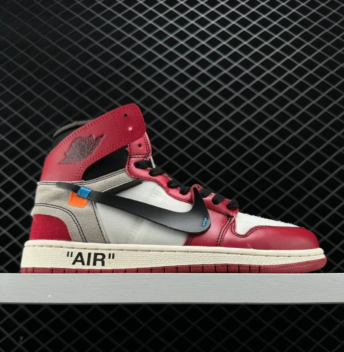 Nike Air Jordan 1 Retro High x Off White “Chicago”