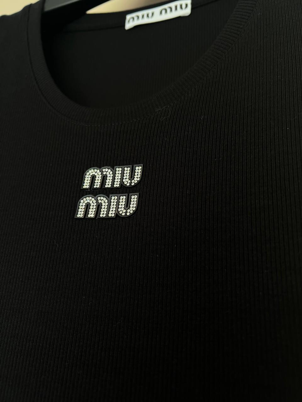 Top Miu Miu