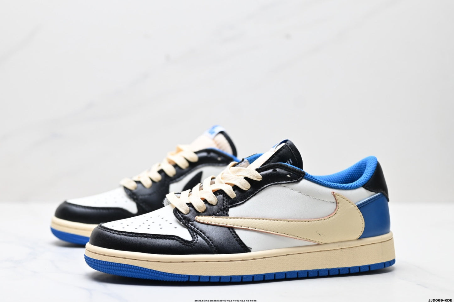 Air Jordan 1 Retro Low Fragment x Travis Scott