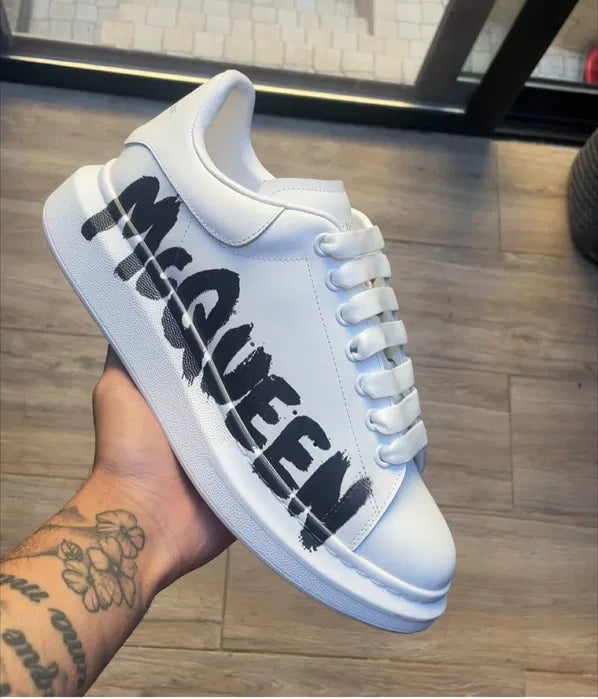 Alex. McQueen Grafiti