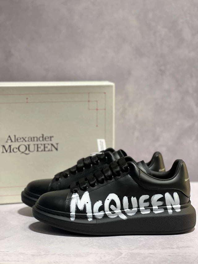 Alex. McQueen Grafiti