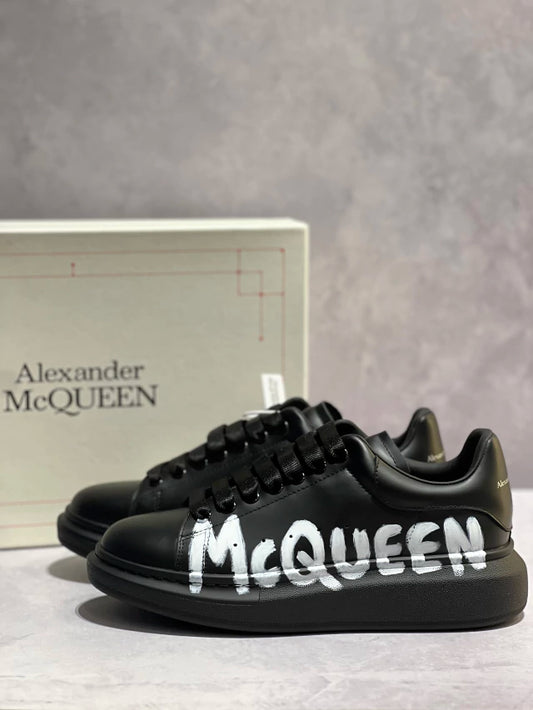 Alex. McQueen Grafiti
