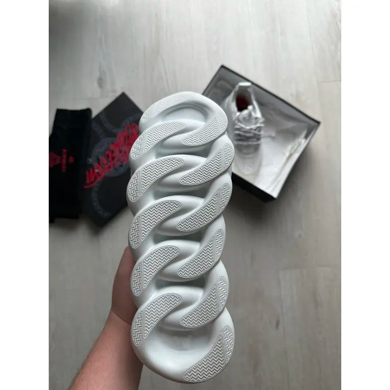 Versace Chain Reaction